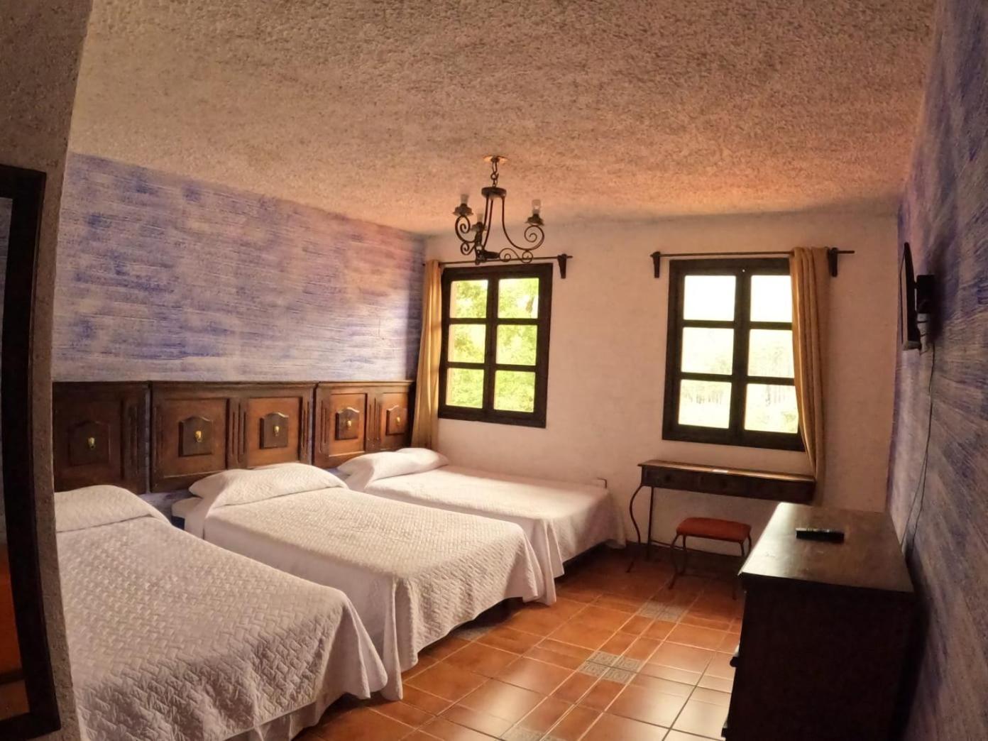 Hotel El Mirador Anexo 1 Santa Lucía Milpas Altas Zimmer foto